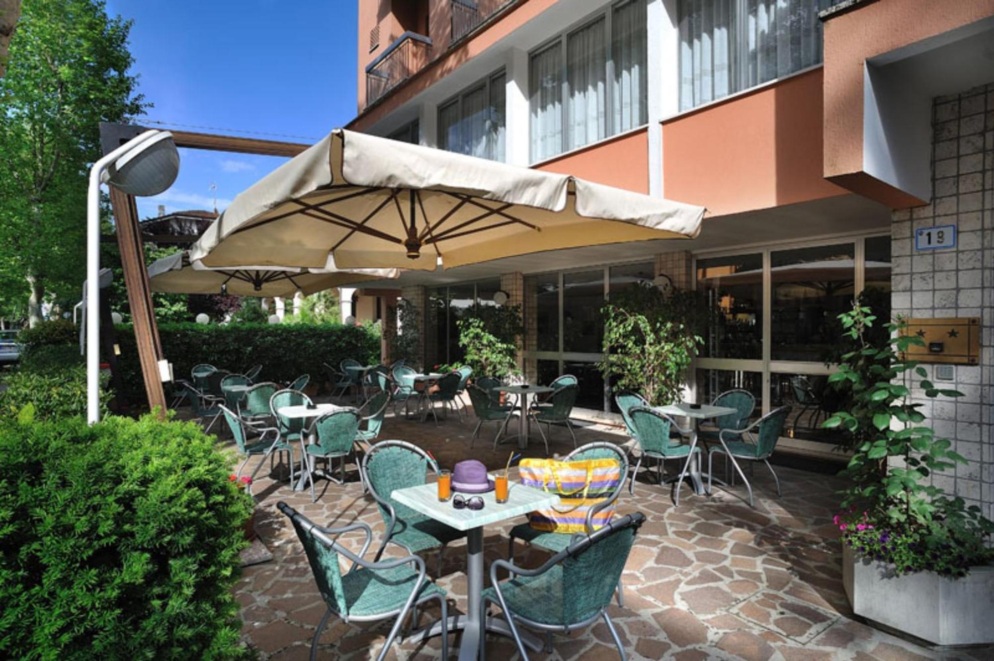 Hotel Atis Bellaria-Igea Marina Exterior photo