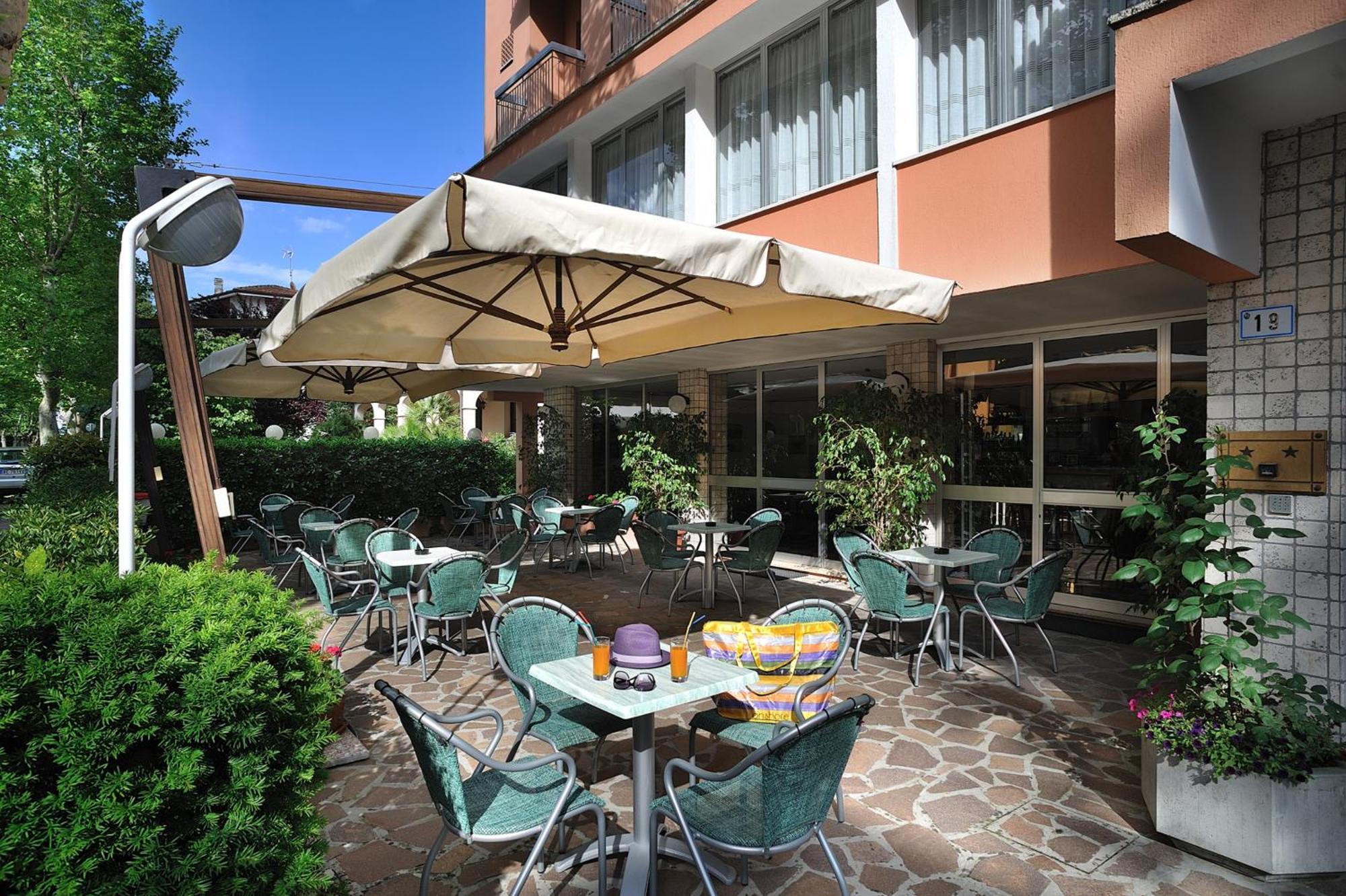 Hotel Atis Bellaria-Igea Marina Exterior photo